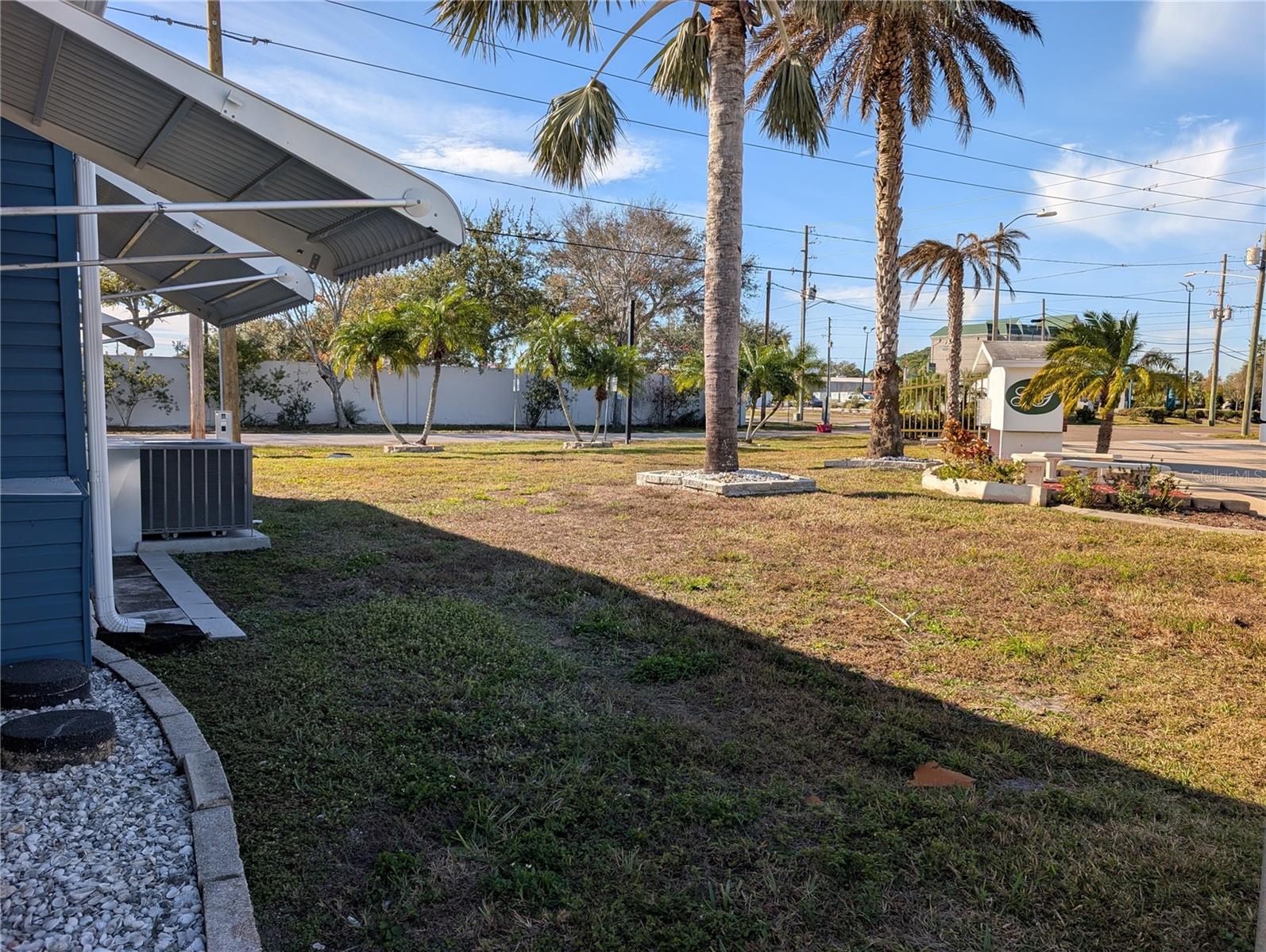 GOLDEN GATE MOBILE HOME PARK UNREC - Residential