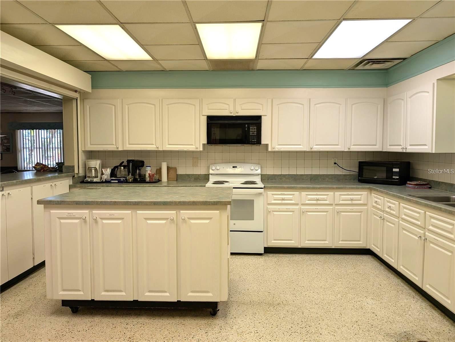 GOLDEN GATE MOBILE HOME PARK UNREC - Residential