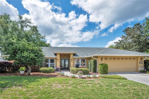 Photo of 708 Hunters Run Boulevard, Lakeland, FL 33809 (MLS # L4961072)