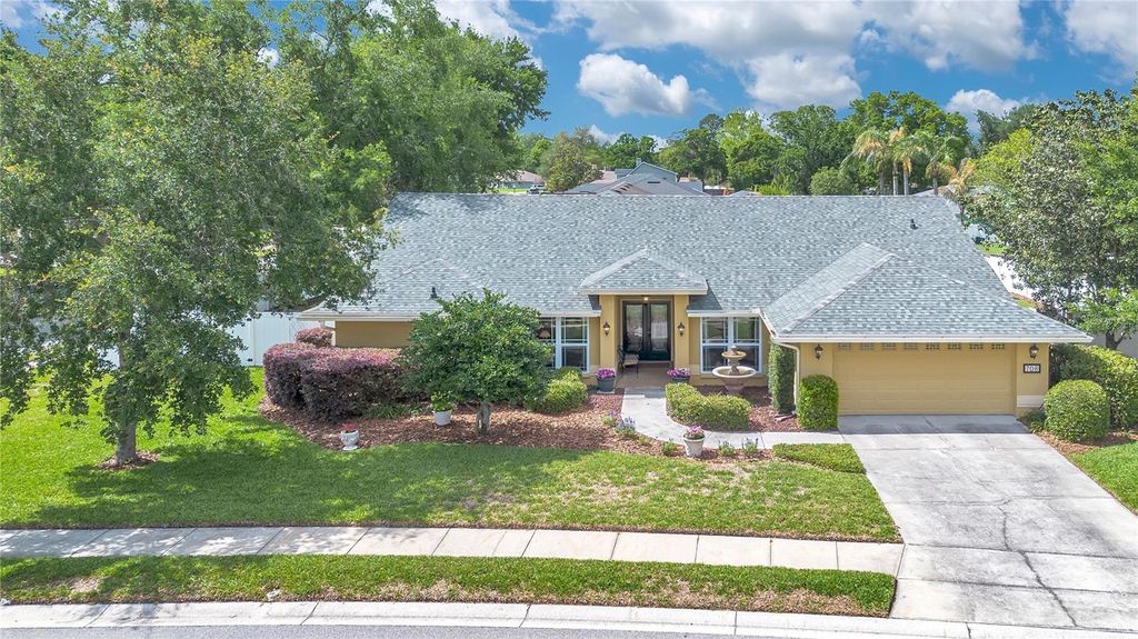 Photo of 708 Hunters Run Boulevard, Lakeland, FL 33809 (MLS # L4961072)