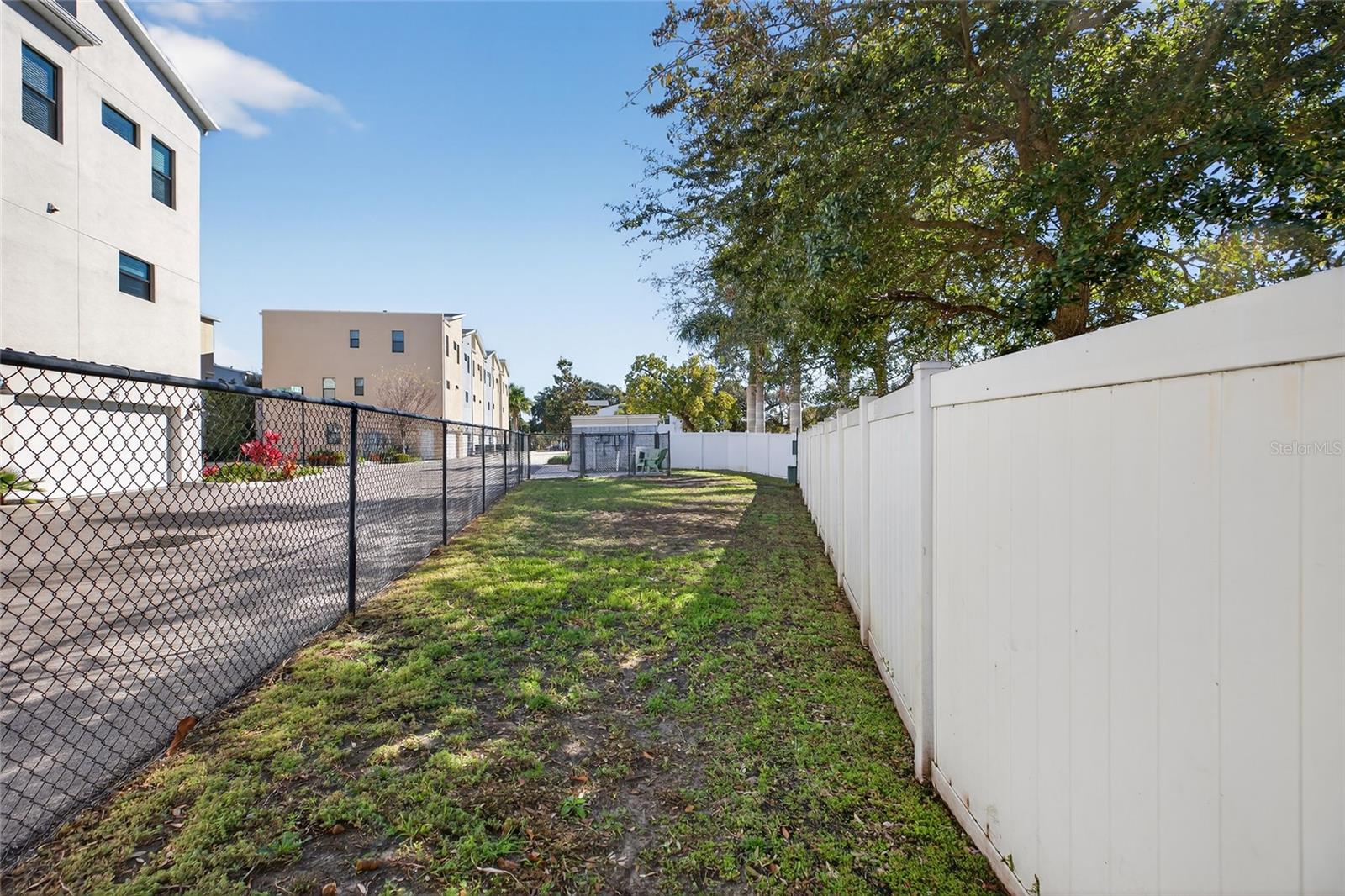 UPTOWN KENWOOD - Residential