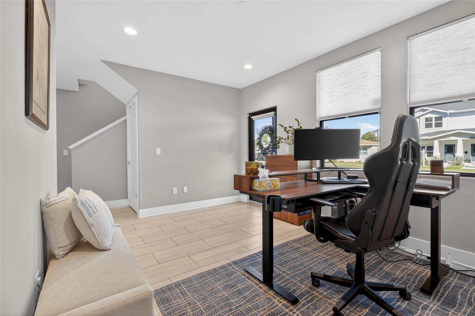 UPTOWN KENWOOD - Residential