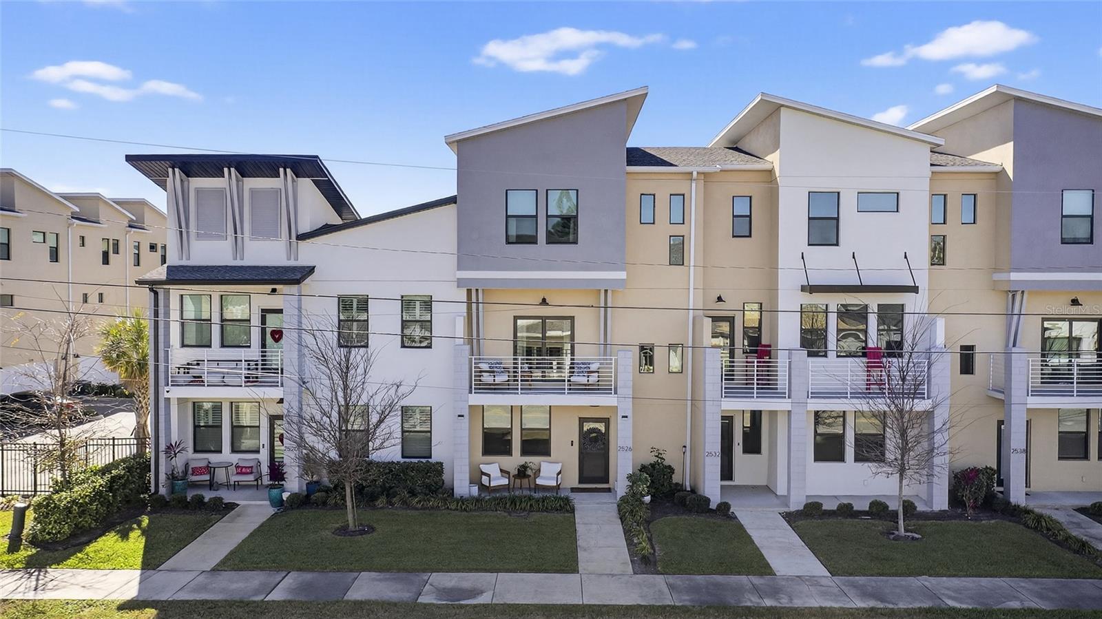 UPTOWN KENWOOD - Residential