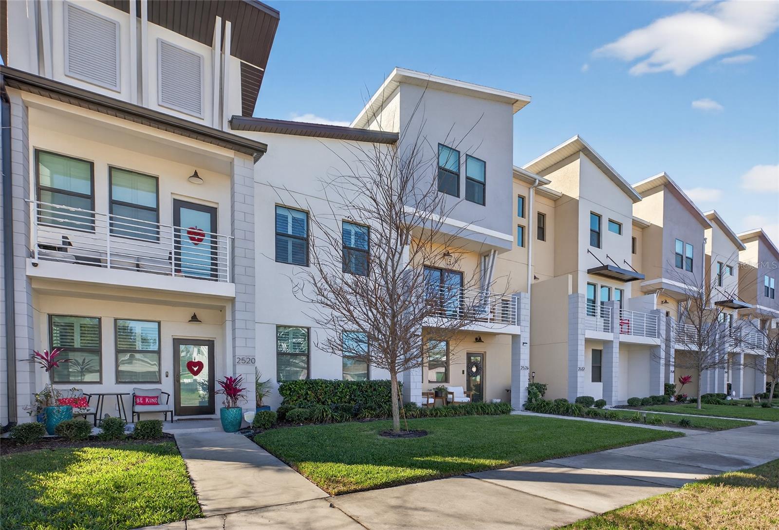 UPTOWN KENWOOD - Residential