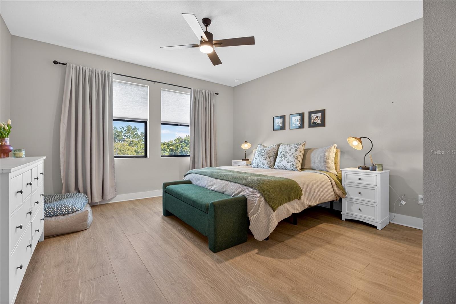 UPTOWN KENWOOD - Residential