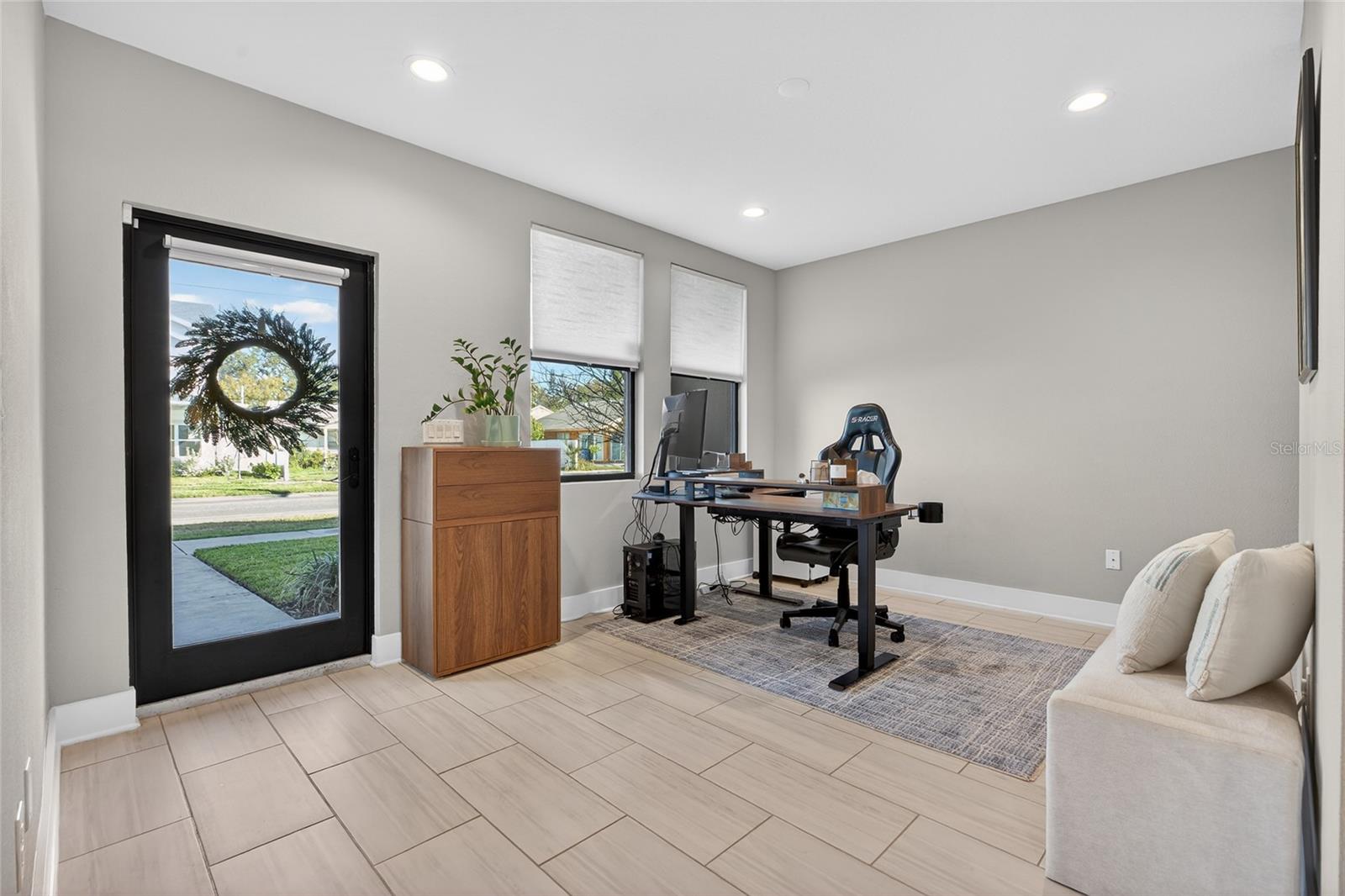 UPTOWN KENWOOD - Residential