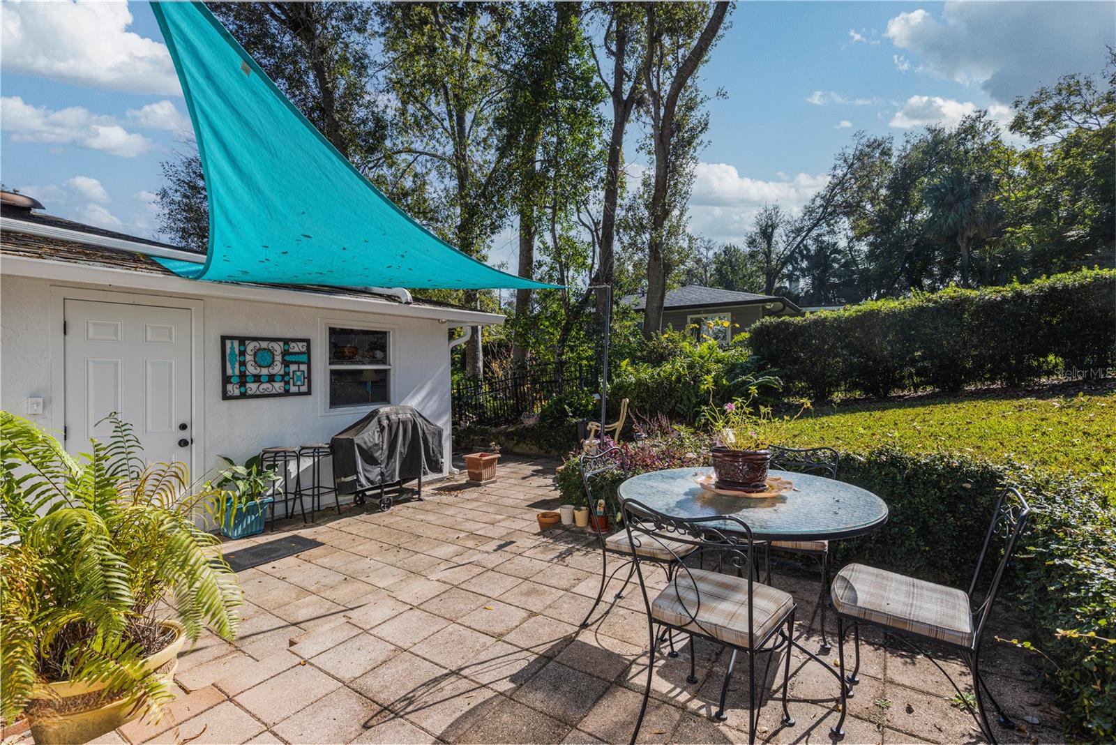 MOUNT DORA PINECREST SUB - Residential