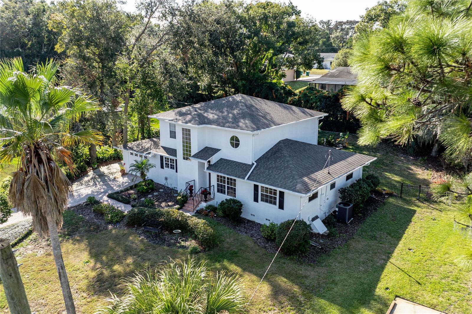 MOUNT DORA PINECREST SUB - Residential