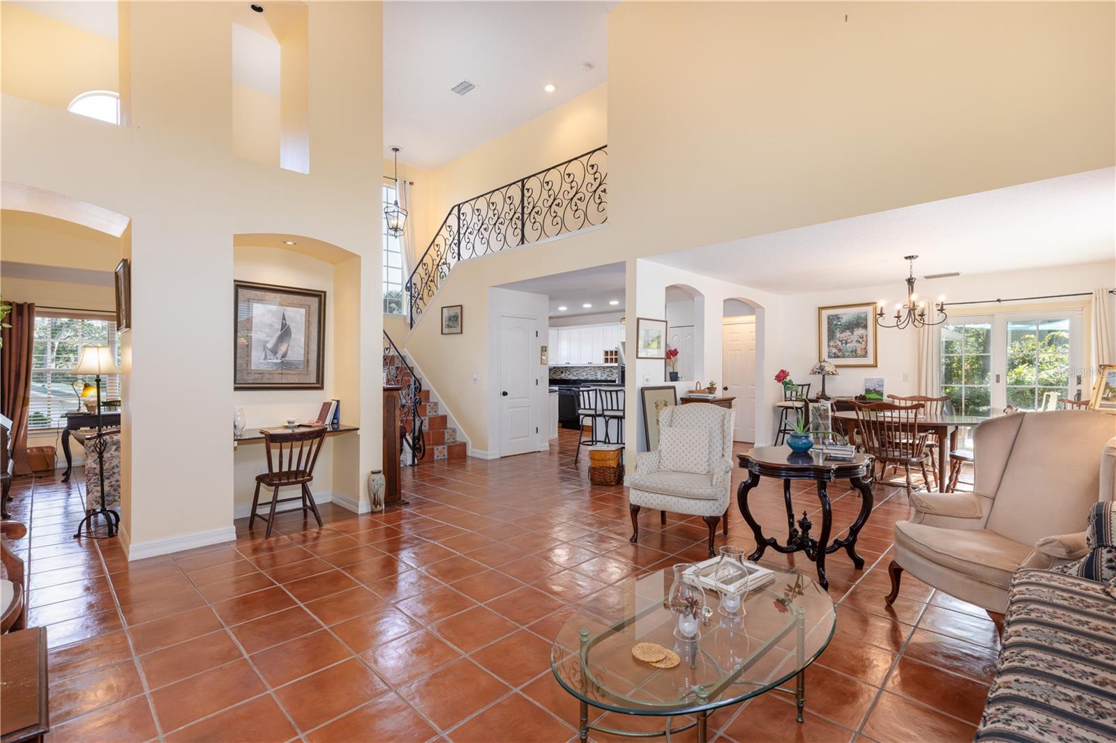 MOUNT DORA PINECREST SUB - Residential