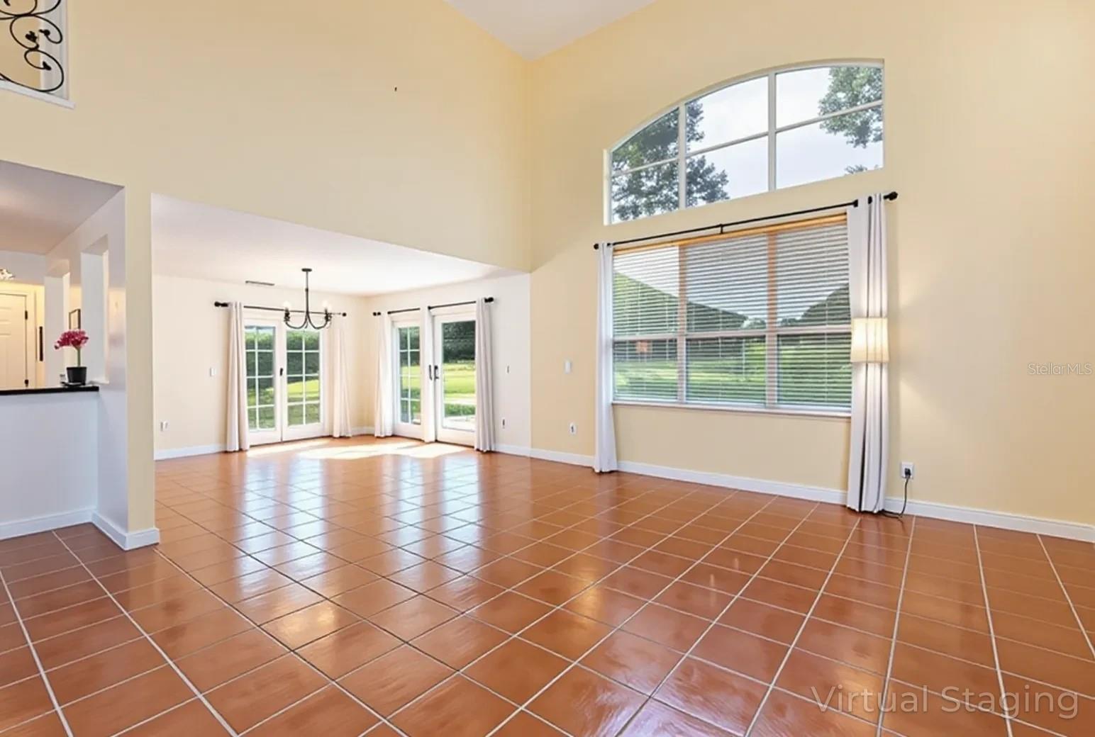 MOUNT DORA PINECREST SUB - Residential