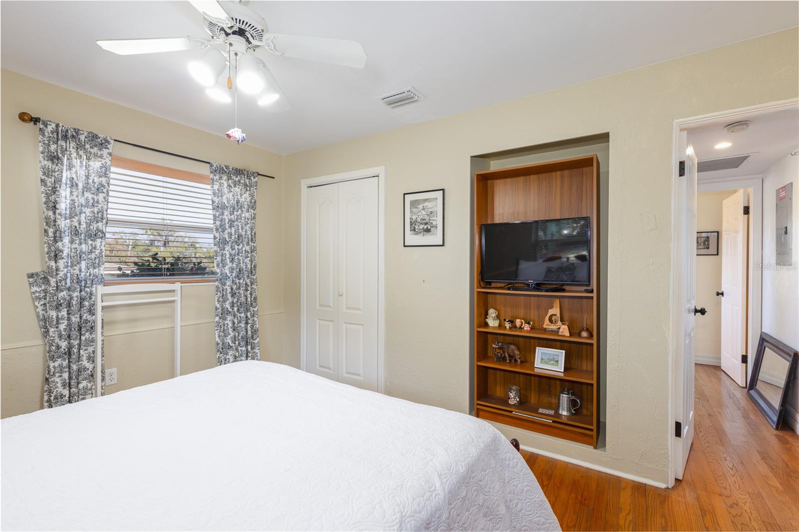 MOUNT DORA PINECREST SUB - Residential