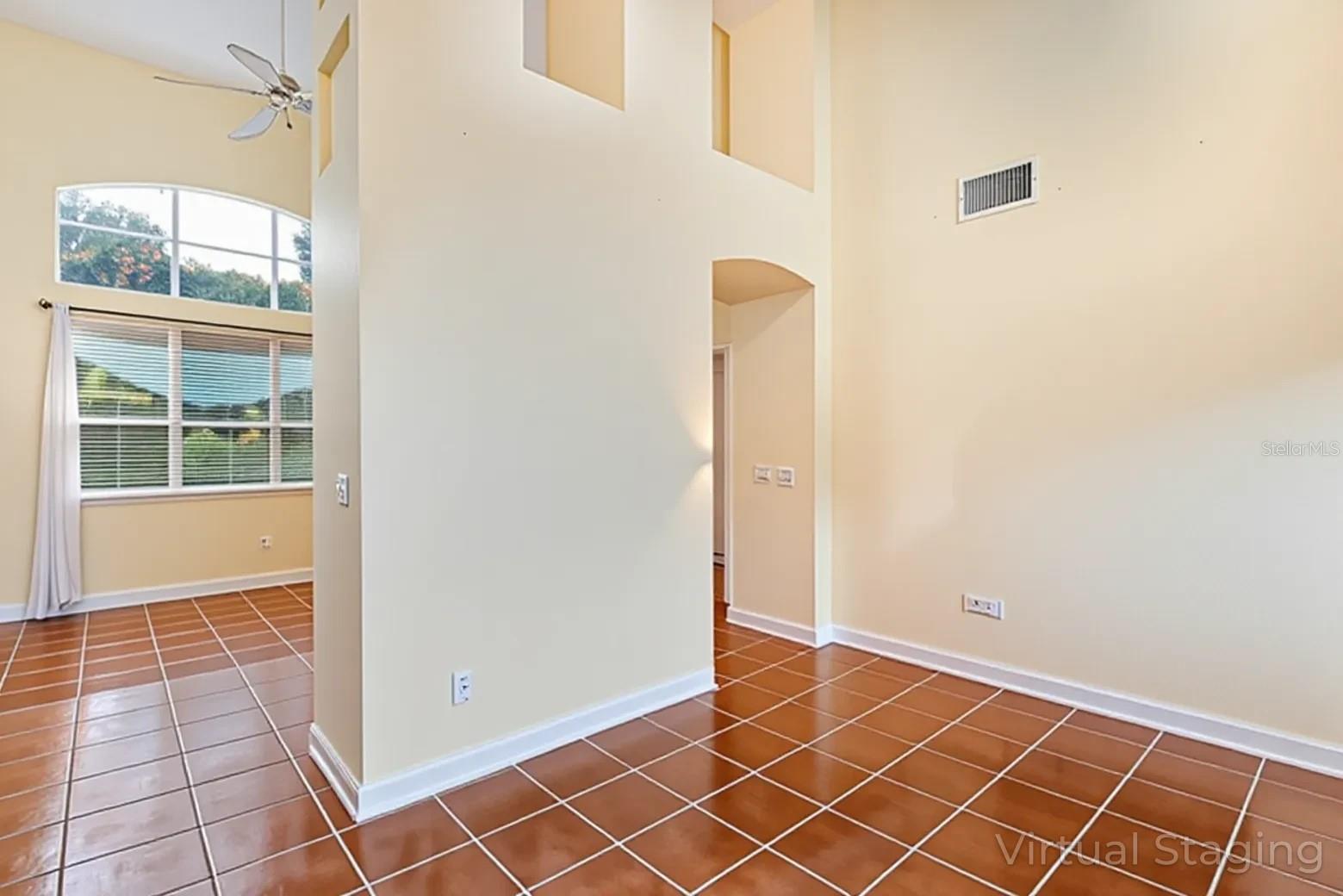 MOUNT DORA PINECREST SUB - Residential