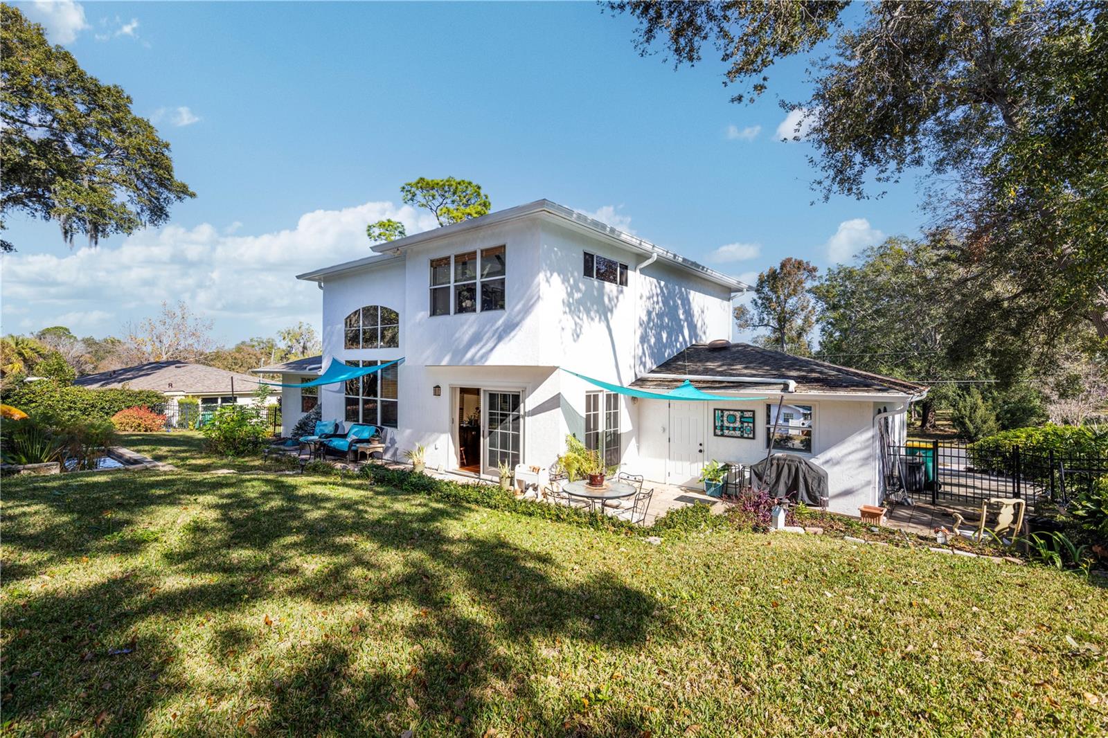 MOUNT DORA PINECREST SUB - Residential