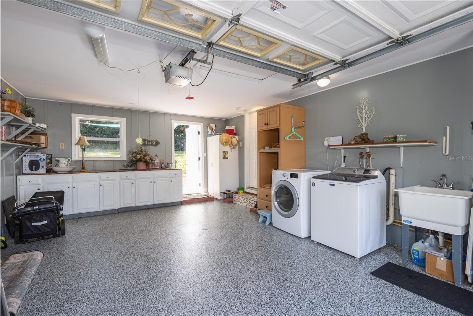 MOUNT DORA PINECREST SUB - Residential