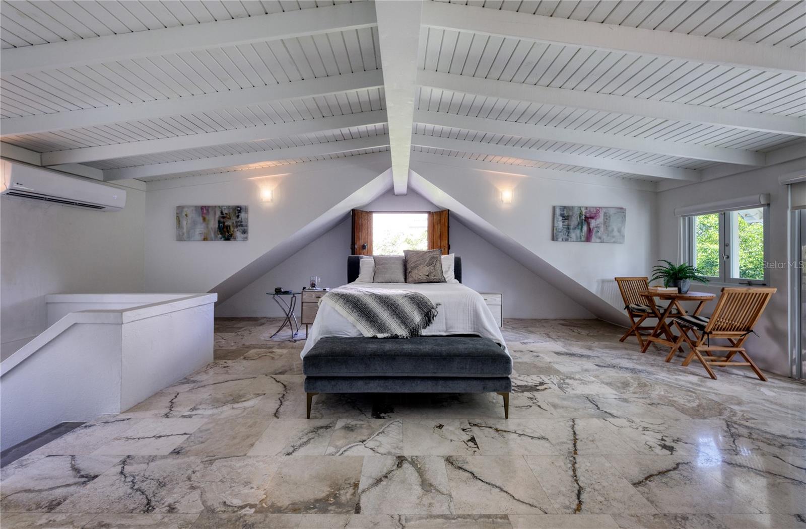 OCEAN PARK - Residential