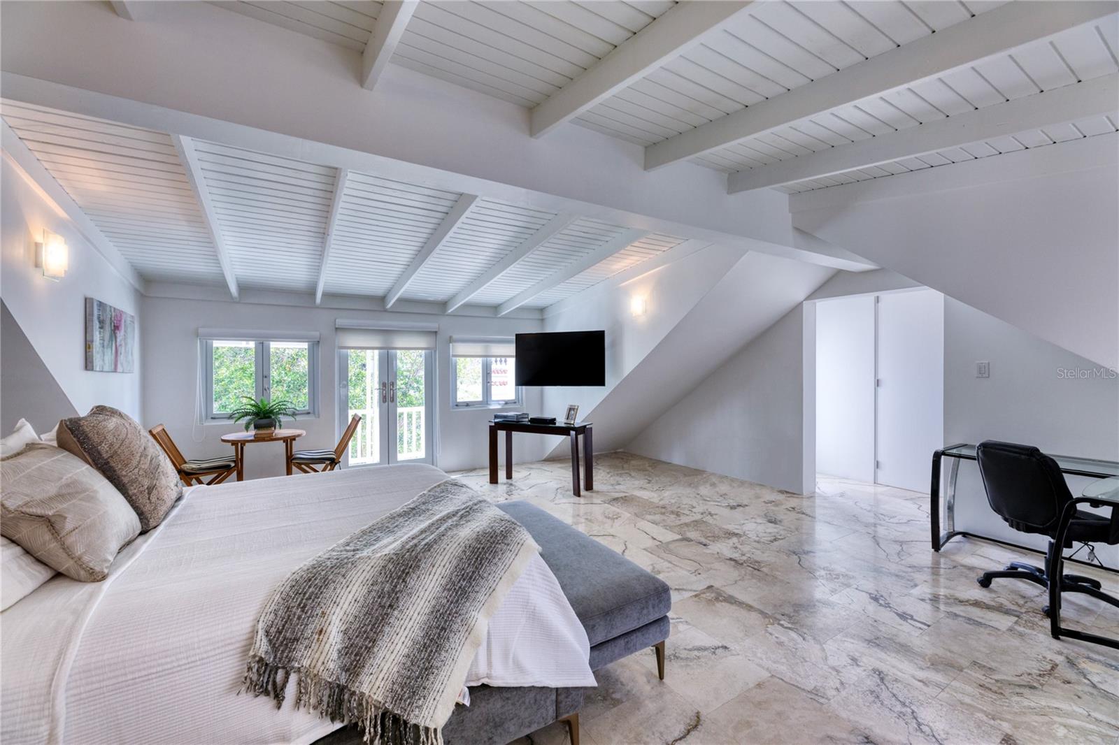 OCEAN PARK - Residential