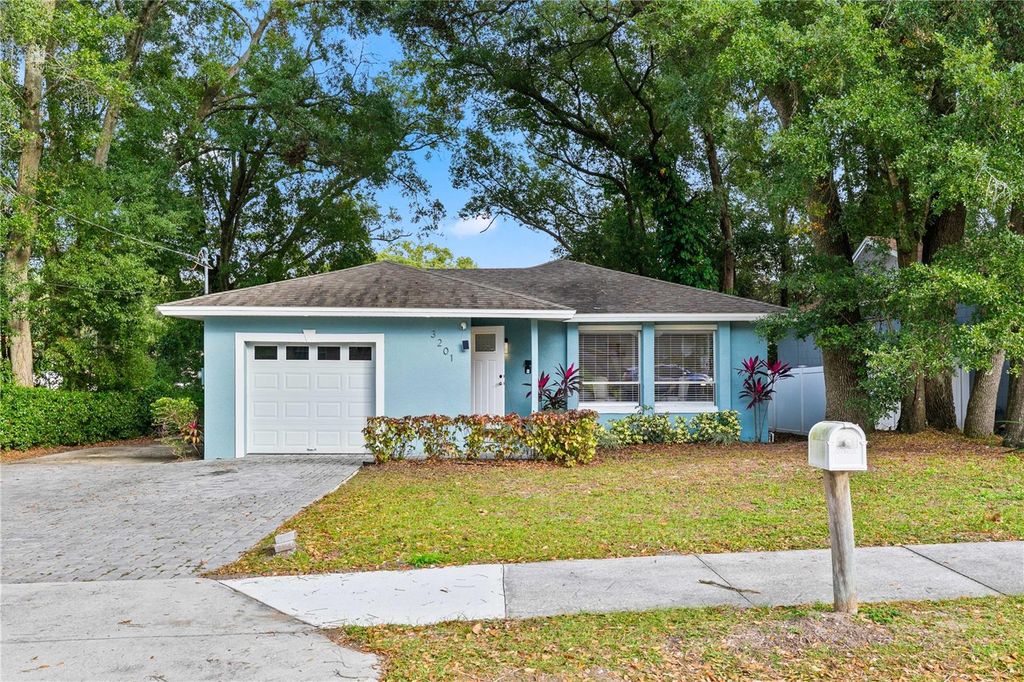 Photo of 3201 Martin Street, Orlando, FL 32806 (MLS # O6369050)