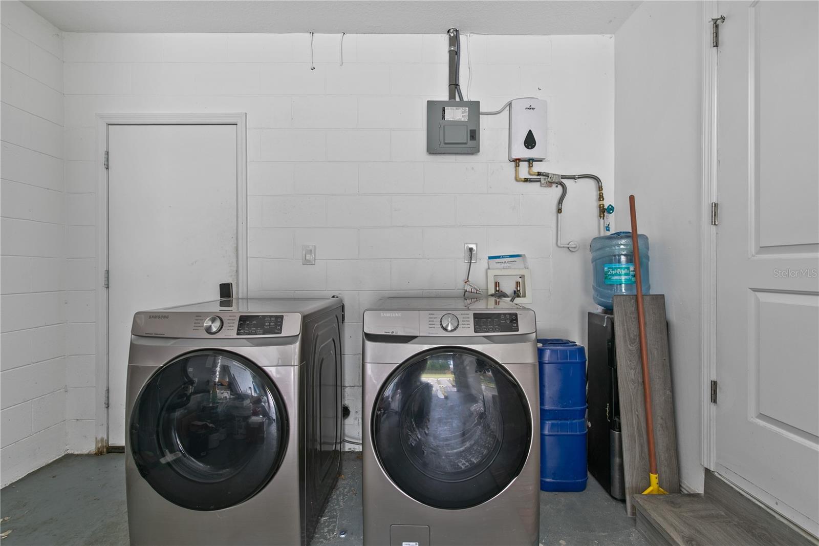 CONWAY ESTATES REPLAT - Residential