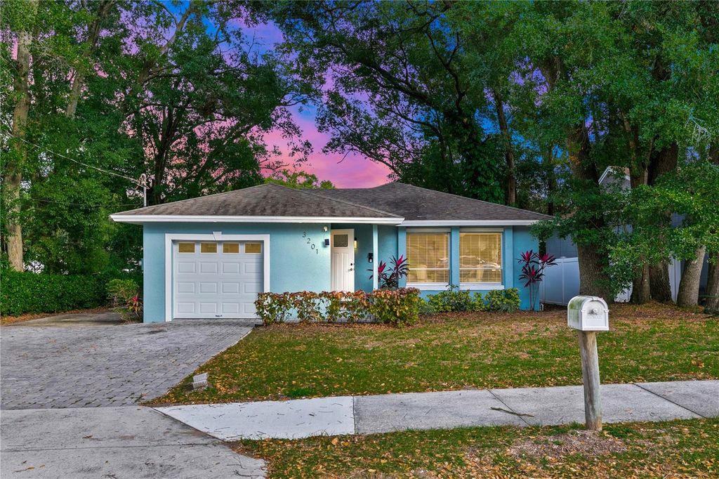 Photo of 3201 Martin Street, Orlando, FL 32806 (MLS # O6369050)