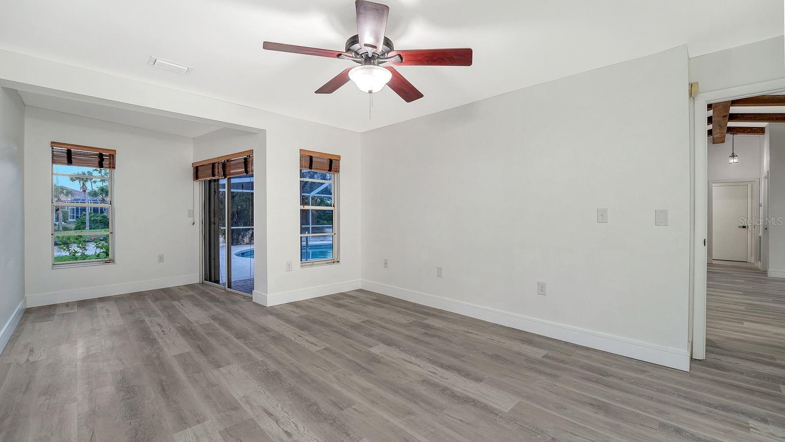 GULF GATE EAST - Residential