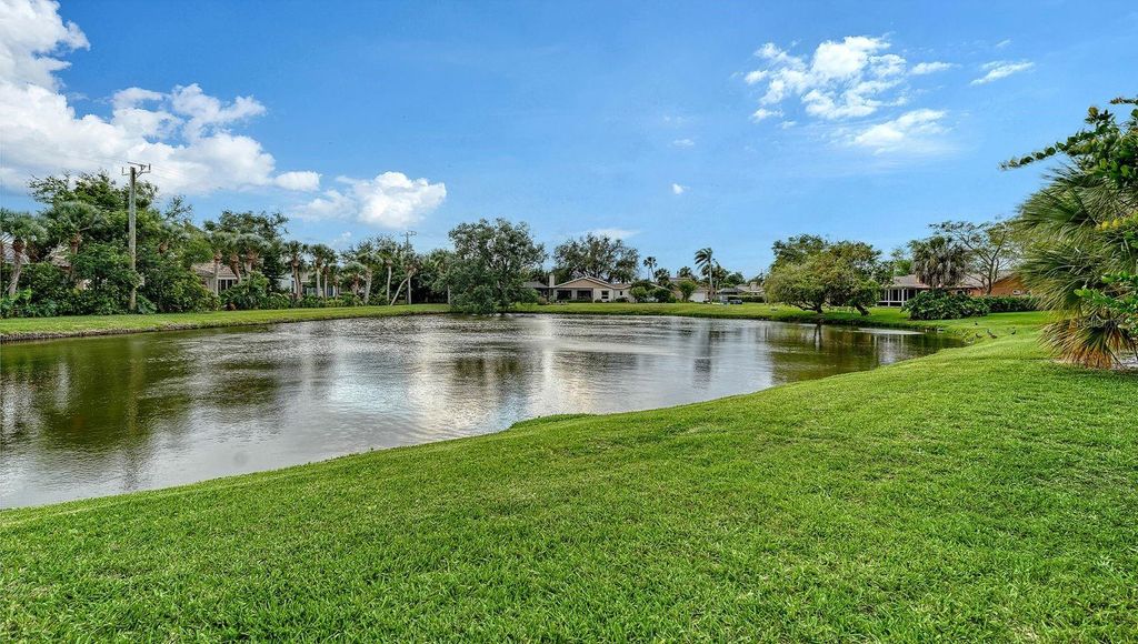 Photo of 4368 Kingston Loop, Sarasota, FL 34238 (MLS # A4689271)