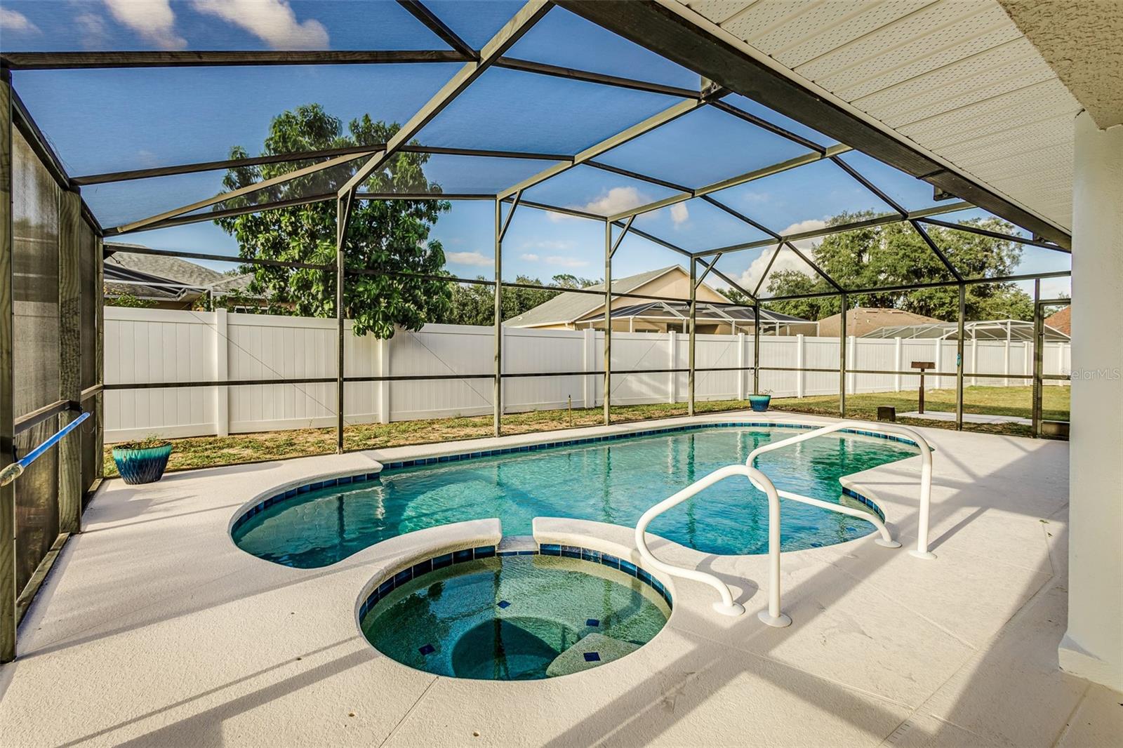 THOUSAND OAKS PH 01 - Residential