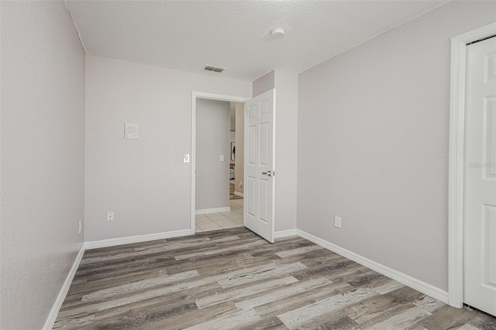 THOUSAND OAKS PH 01 - Residential