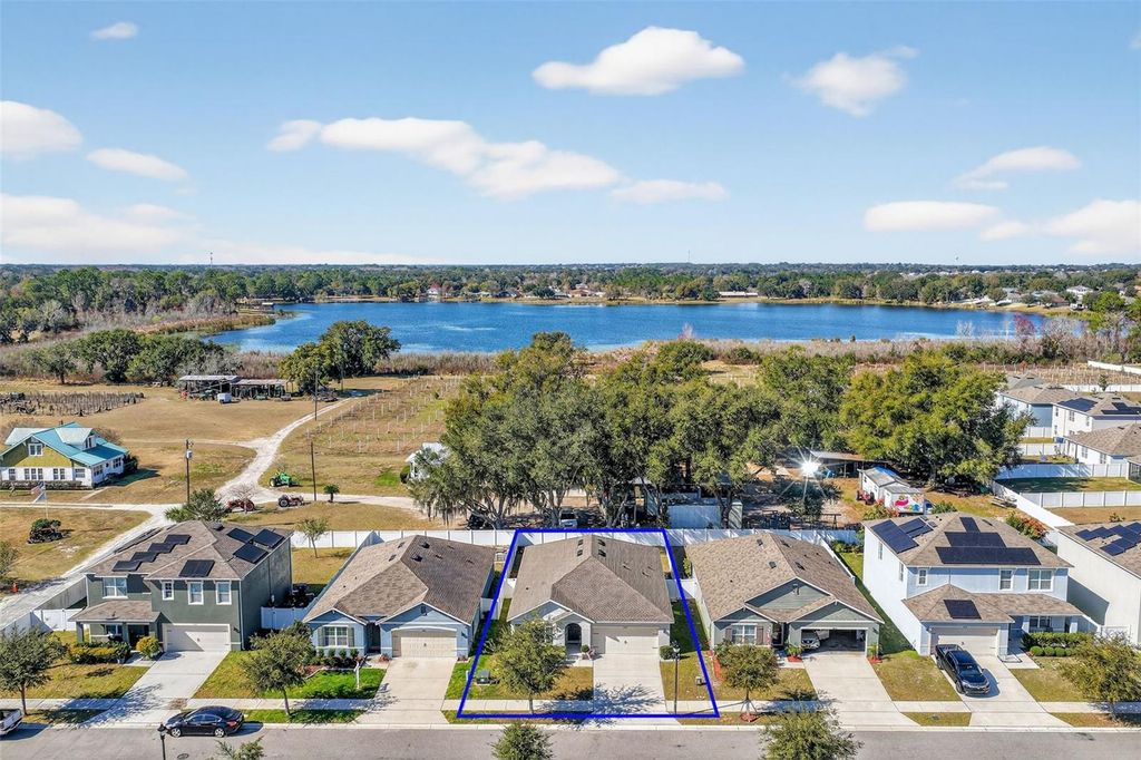 Photo of 1527 White Hawk Way, Groveland, FL 34736 (MLS # G5107420)