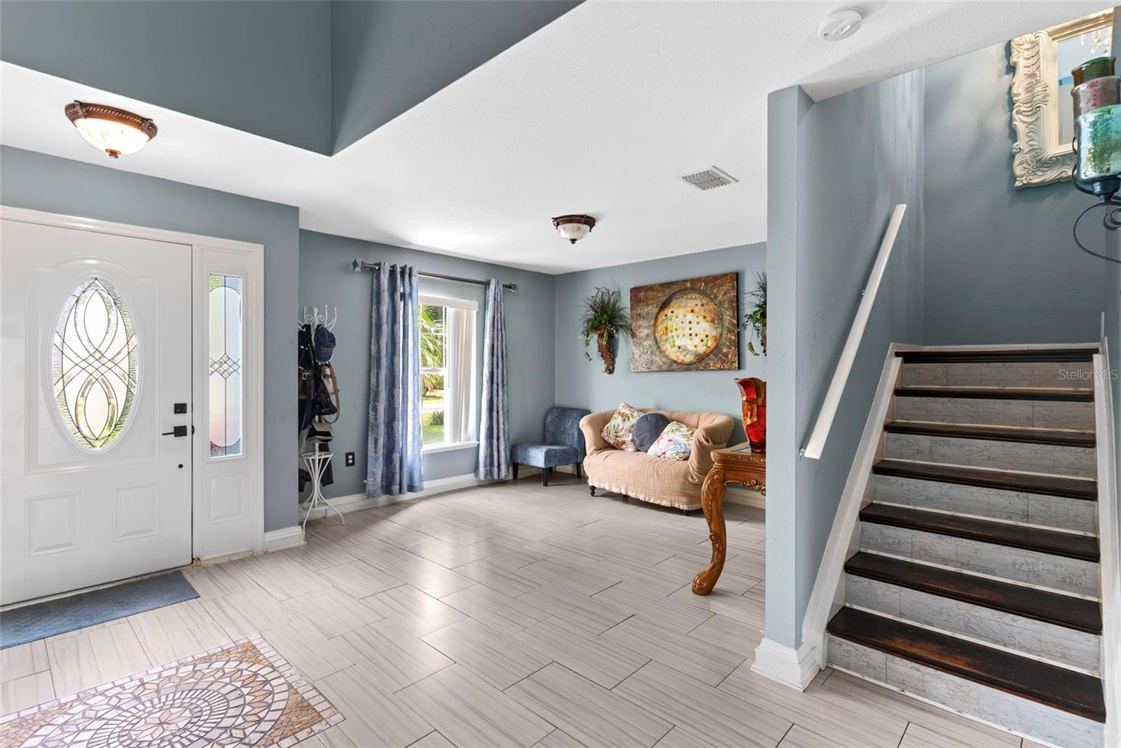 LAKE MEADOWS - Residential