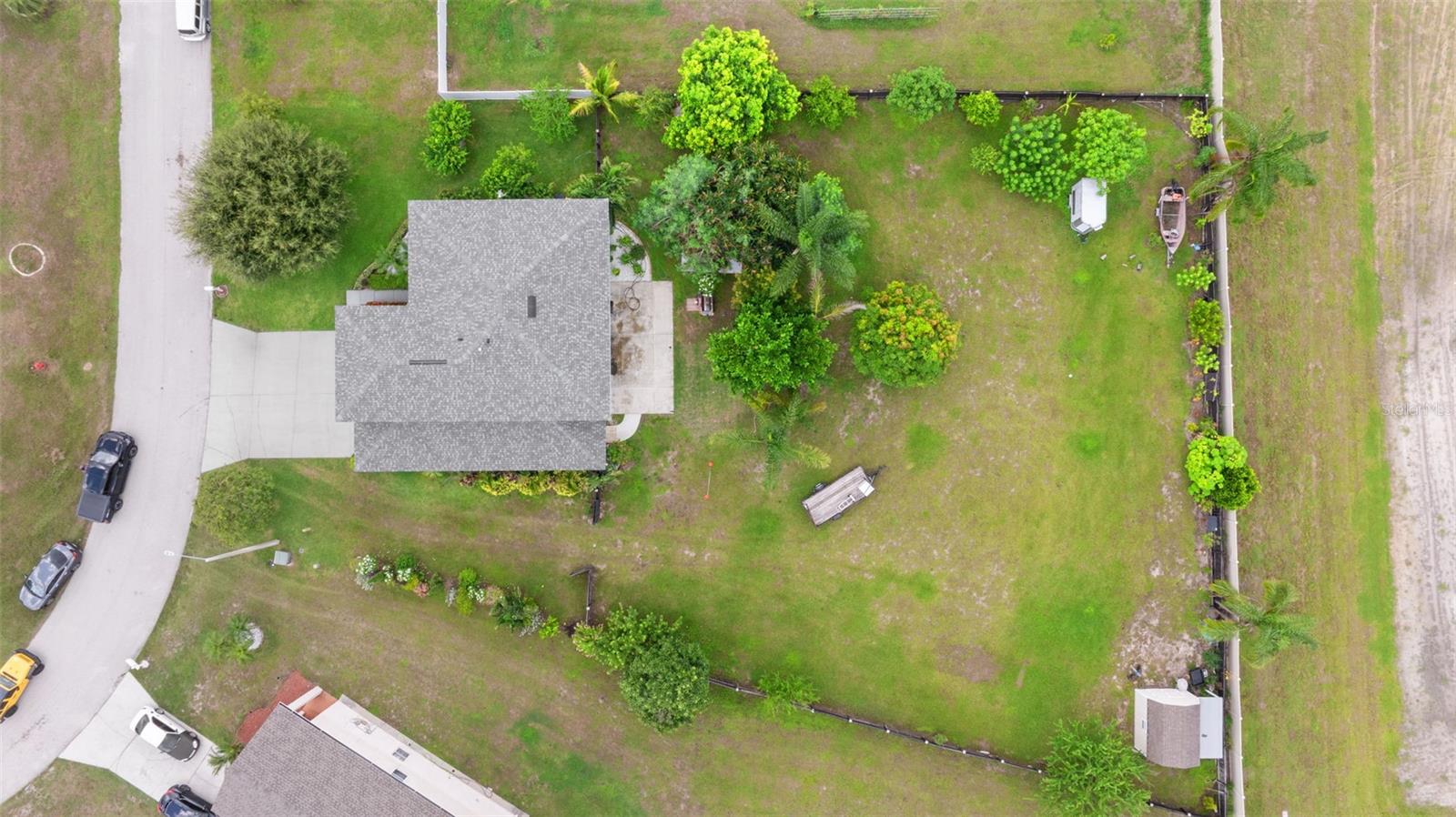 LAKE MEADOWS - Residential