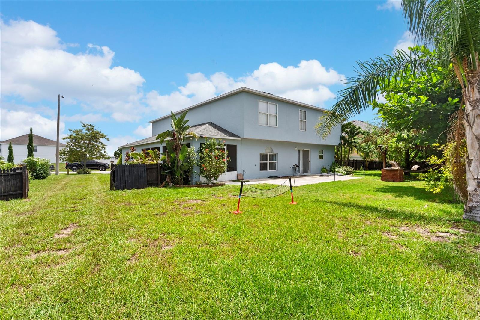 LAKE MEADOWS - Residential