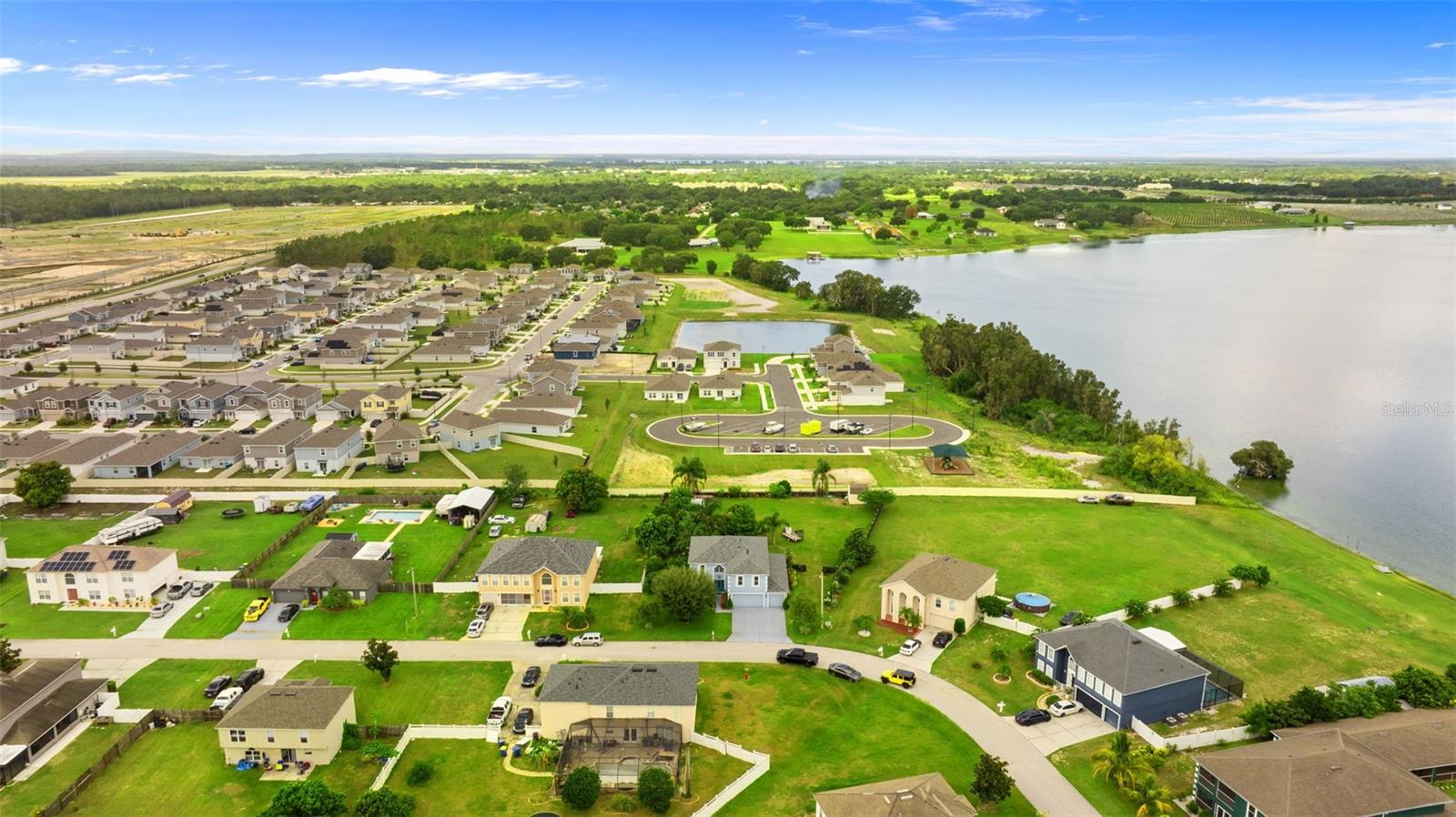 LAKE MEADOWS - Residential