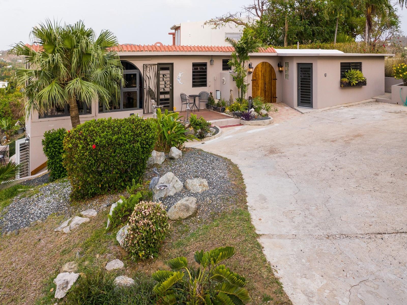 BRAVOS DE BOSTON - Residential