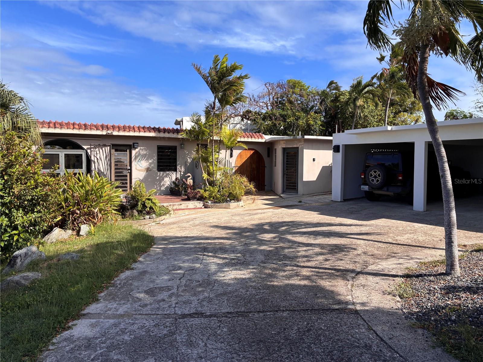 BRAVOS DE BOSTON - Residential