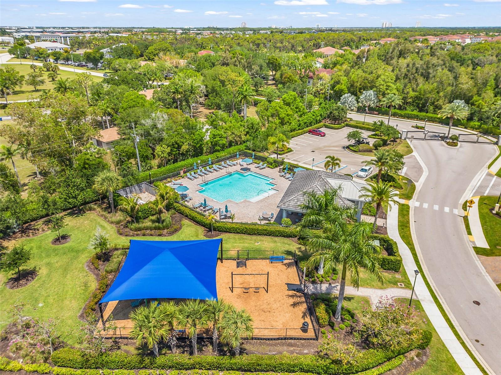 COLONIAL 70 - Residential