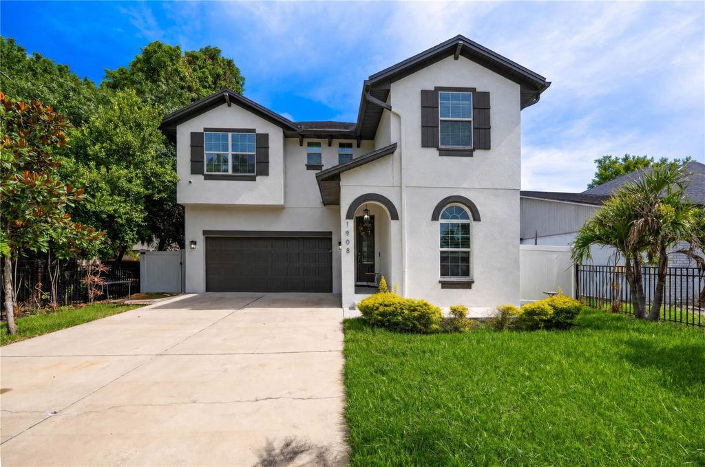Photo of 1908 W Nassau Street, Tampa, FL 33607 (MLS # TB8519712)