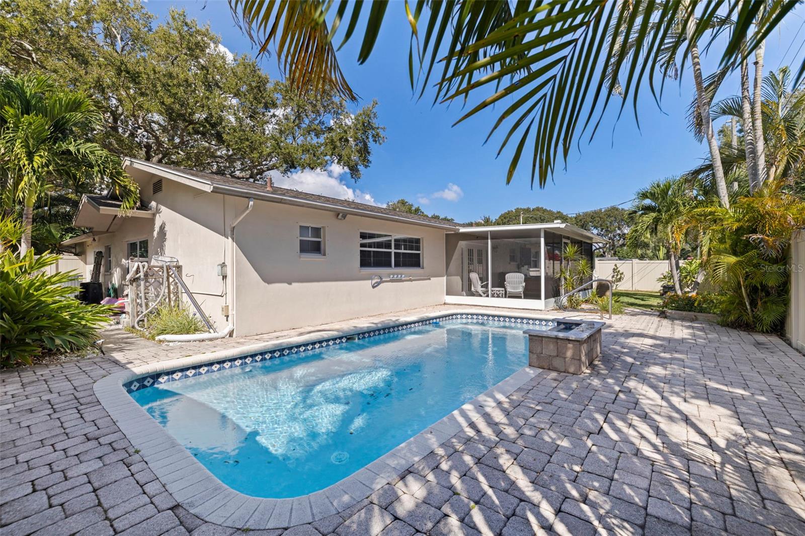 KEENE GROVES - Residential