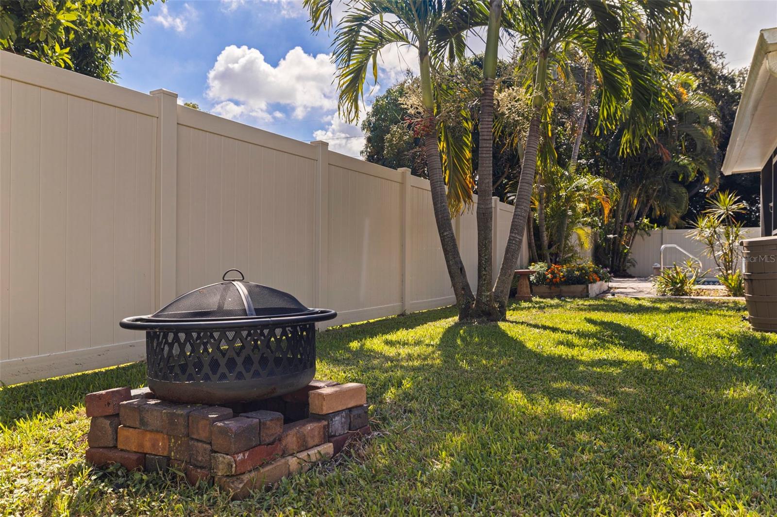 KEENE GROVES - Residential