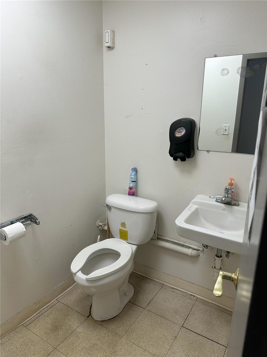 SUNSTATE INDUSTRIAL PARK - Commercial Sale