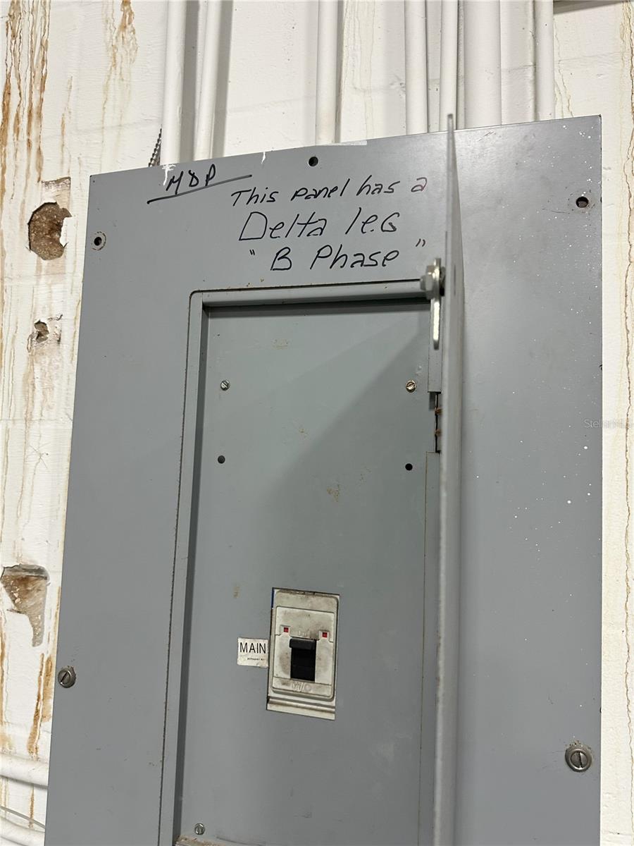 SUNSTATE INDUSTRIAL PARK - Commercial Sale