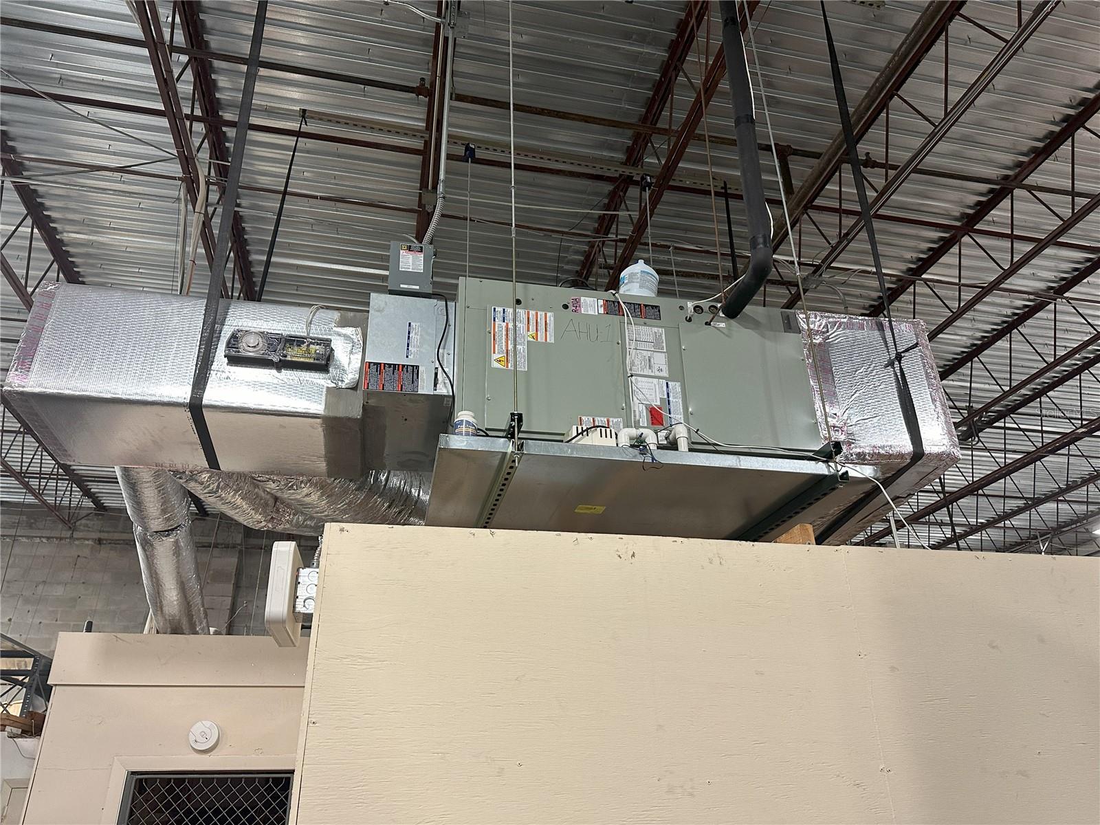 SUNSTATE INDUSTRIAL PARK - Commercial Sale