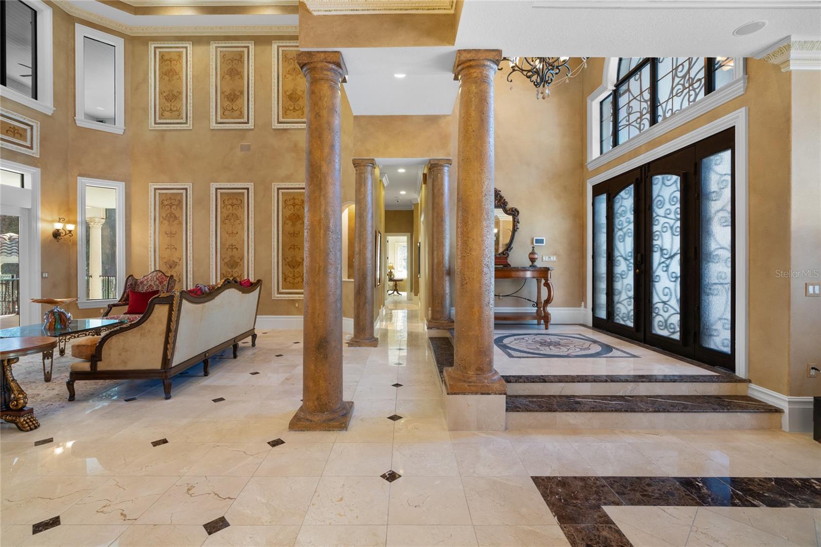 SOUTH POINT - Residential