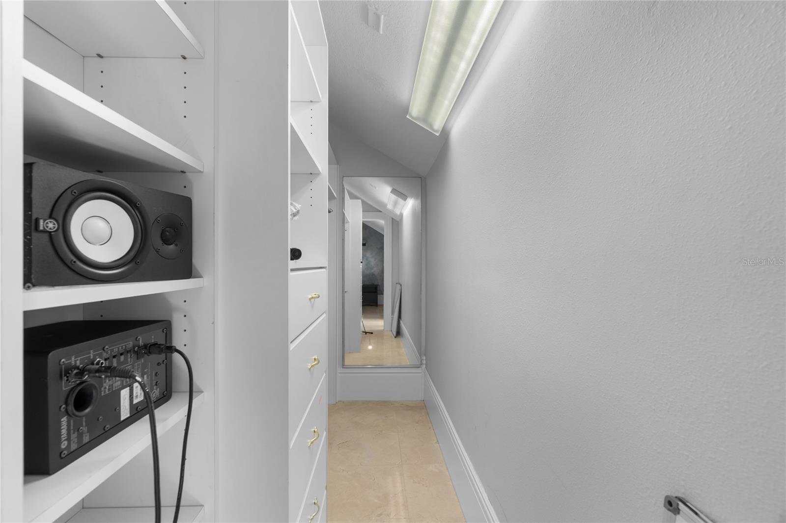 SOUTH POINT - Residential