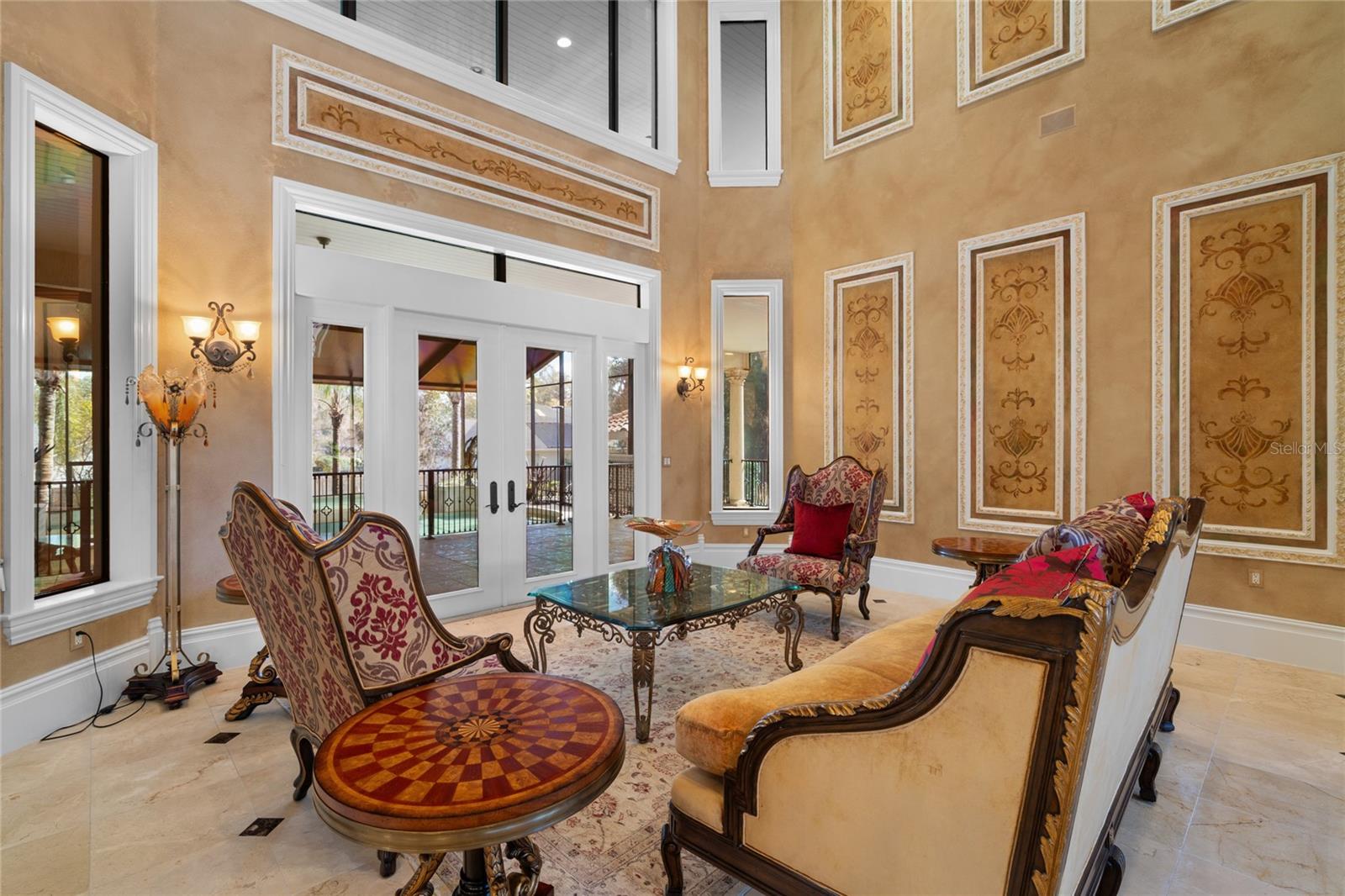 SOUTH POINT - Residential