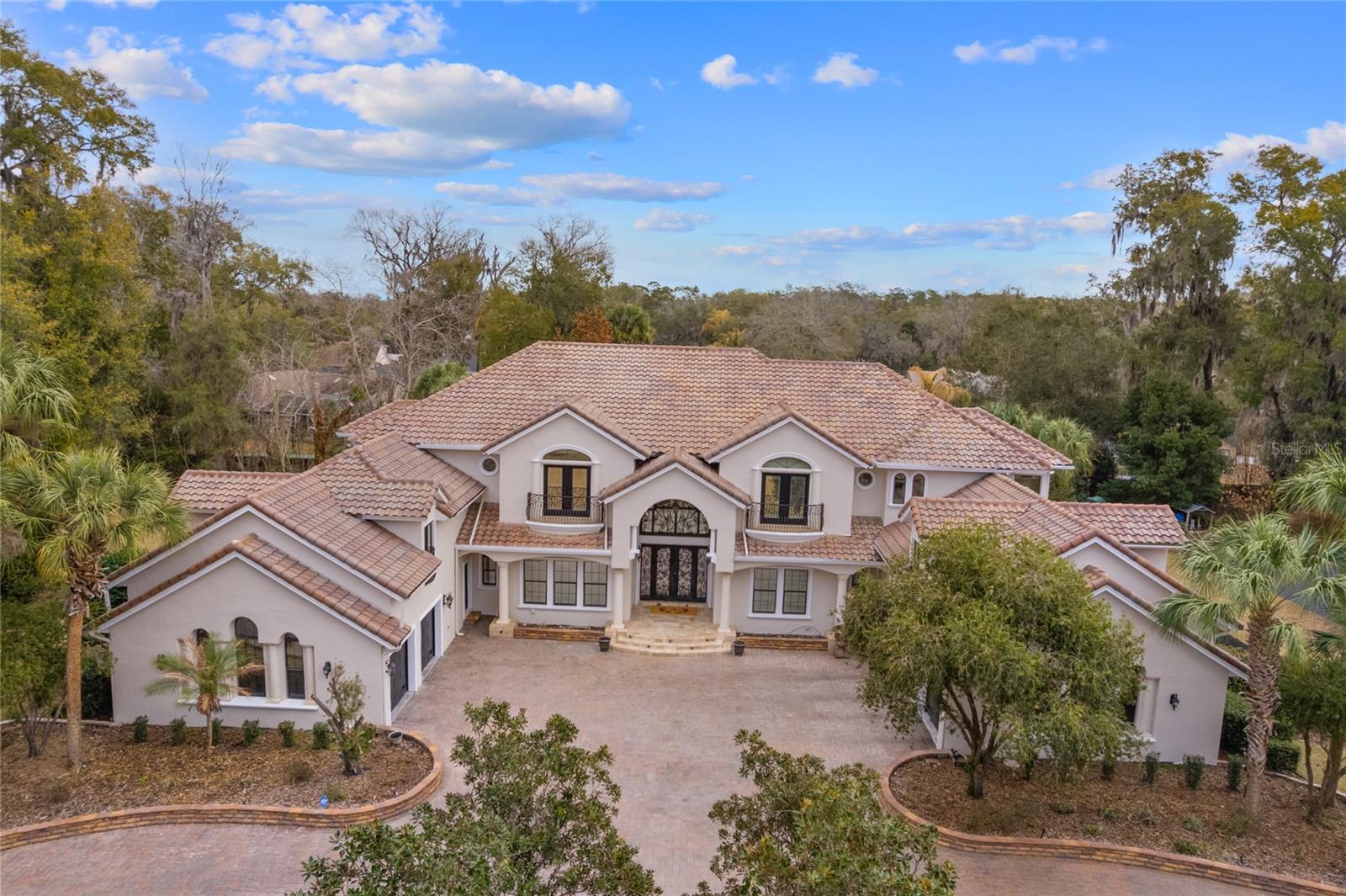 SOUTH POINT - Residential