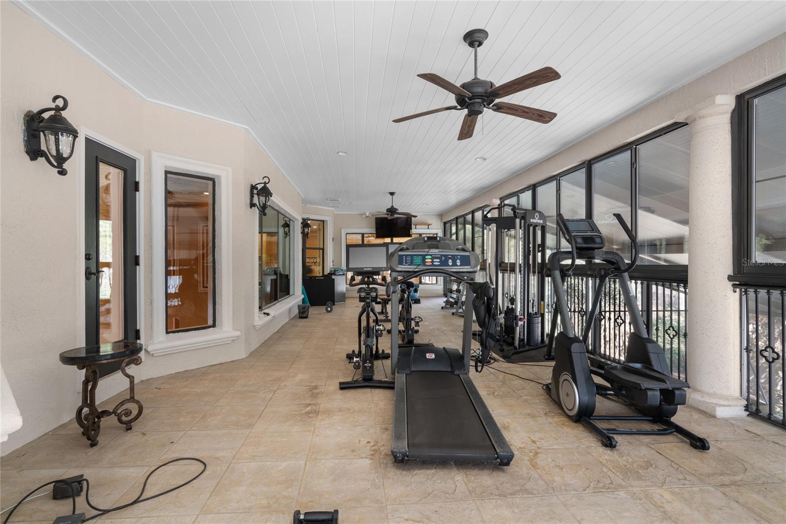 SOUTH POINT - Residential