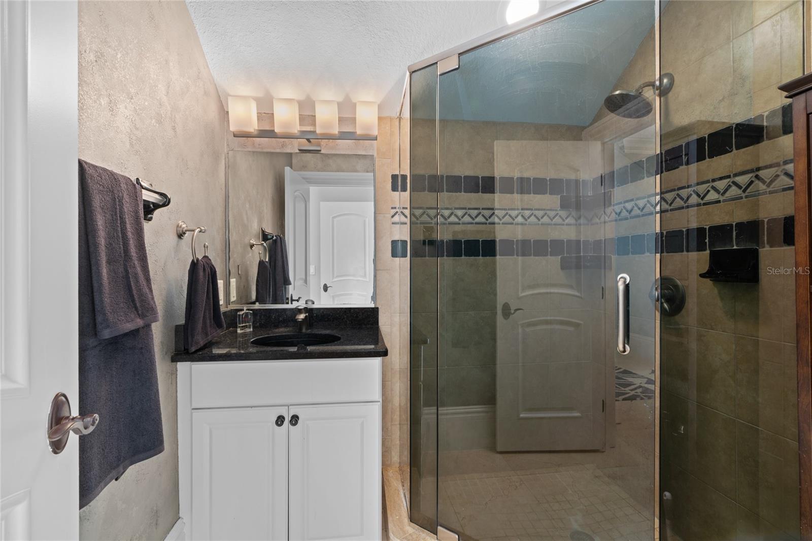 SOUTH POINT - Residential