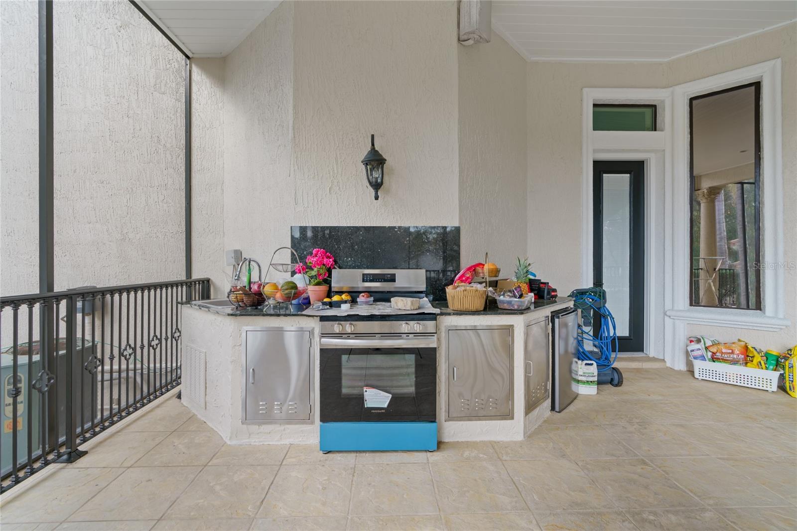 SOUTH POINT - Residential