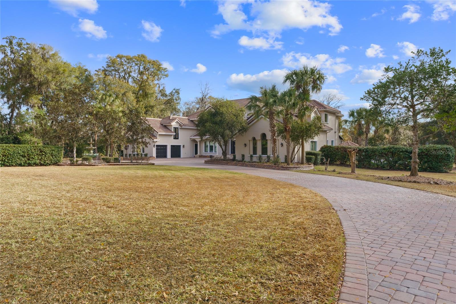 SOUTH POINT - Residential