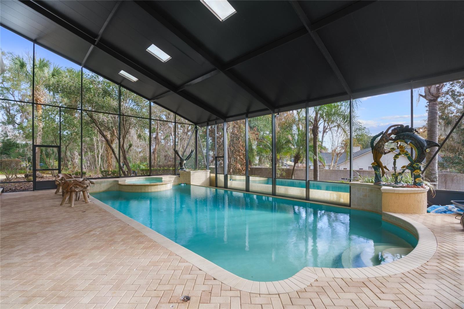 SOUTH POINT - Residential